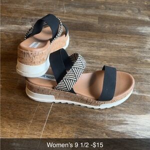 Steve Madden Black and Tan Sporty Sandals with Adjustable Straps